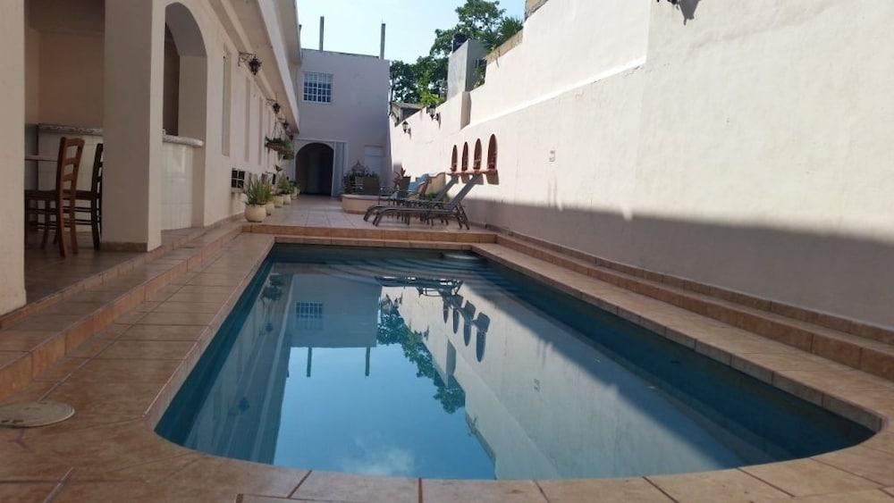 Hotel Cancun Handall מראה חיצוני תמונה